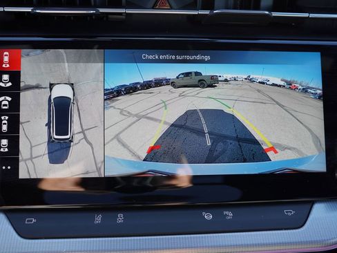 Used 2024 Jeep Wagoneer Launch Edition image 40