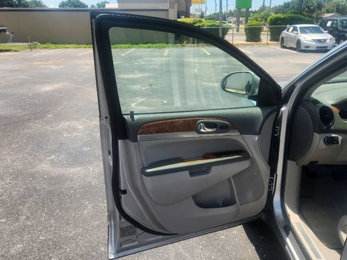 Used 2012 Buick Enclave Leather AWD/4WD image 10