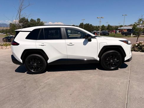 Used 2026 Toyota RAV4 SE AWD/4WD image 8