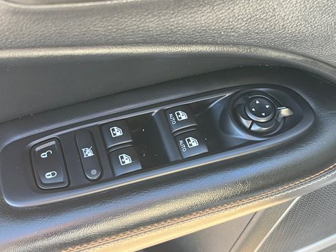 Used 2019 Jeep Compass Latitude w/ Popular Equipment Group image 15