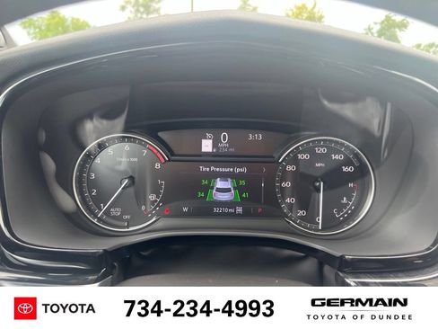 Used 2024 Cadillac XT6 Premium Luxury w/ LPO, Floor Liner Package AWD/4WD image 15