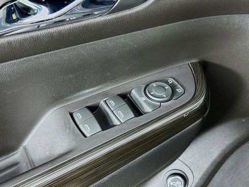 Used 2020 GMC Acadia AT4 w/ GMC Pro Grade Package image 17