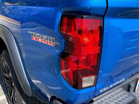 Used 2024 Chevrolet Colorado Trail Boss w/ Advanced Trailering Package AWD/4WD image 27