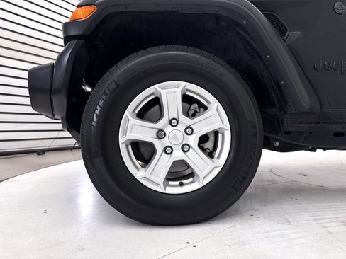 Used 2022 Jeep Wrangler Unlimited Sport AWD/4WD image 13