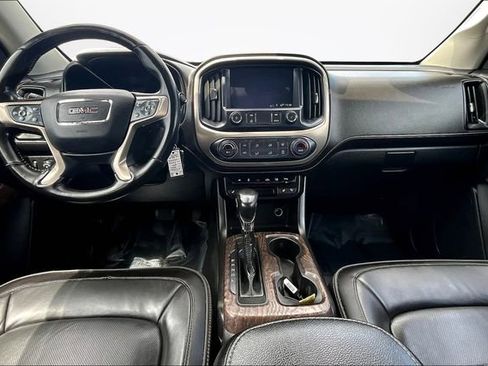 Used 2022 GMC Canyon Denali image 14