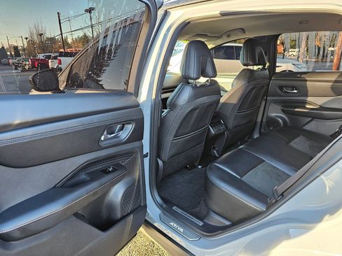 Used 2023 Nissan Ariya AWD image 15