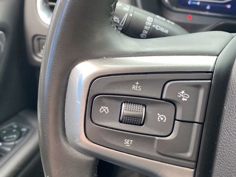 Used 2024 Chevrolet Suburban LT image 35