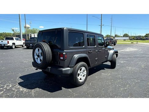 Used 2022 Jeep Wrangler Unlimited Sport AWD/4WD image 8