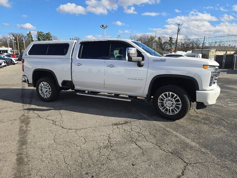 Used 2020 Chevrolet Silverado 2500 High Country w/ Z71 Off-Road Package image 3