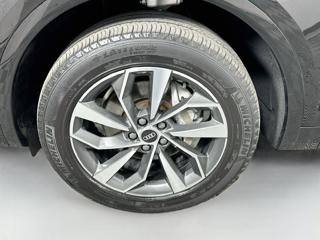 Used 2021 Audi Q5 2.0T Premium Plus w/ Premium Plus Package AWD/4WD image 31