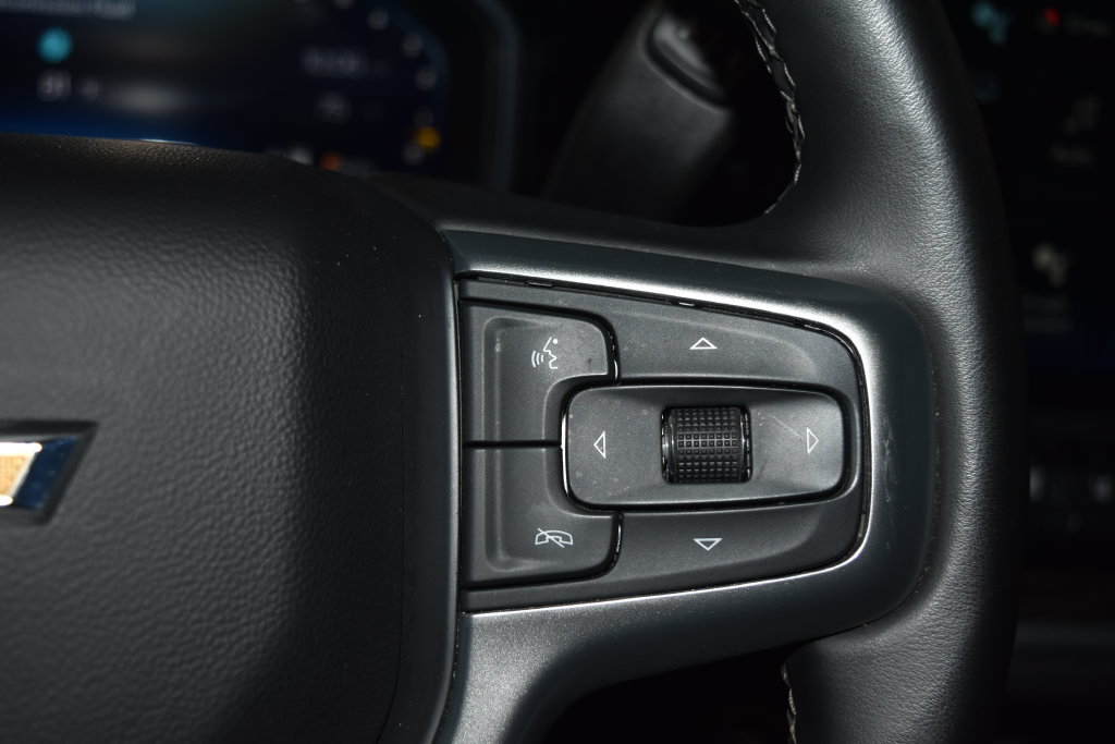 Used 2025 Chevrolet Silverado 2500 LT AWD/4WD image 9