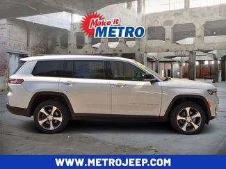 Used 2023 Jeep Grand Cherokee L Limited w/ Rear Seat Video Group I AWD/4WD video 1