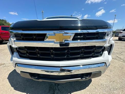 Used 2024 Chevrolet Silverado 1500 LT AWD/4WD image 33