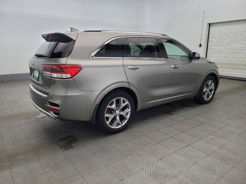Used 2017 Kia Sorento SX image 10