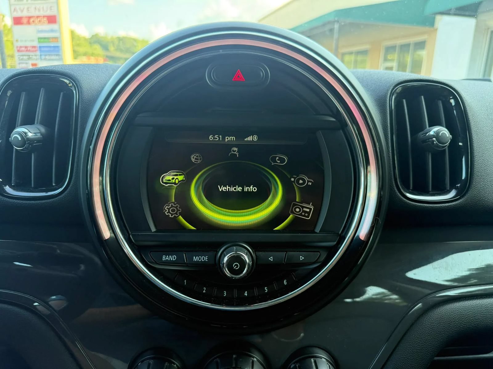 Used 2017 MINI Cooper Countryman FWD image 14
