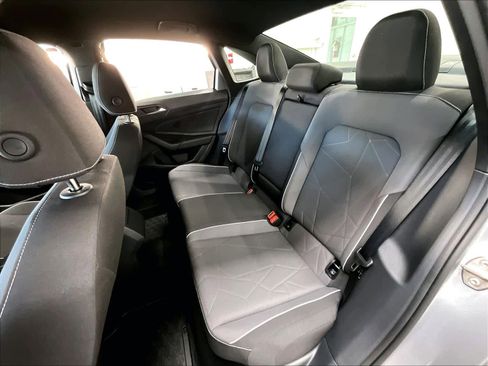 Used 2025 Volkswagen Jetta Sport image 27