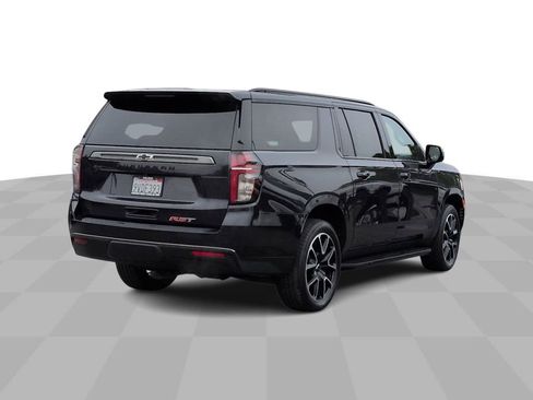 Used 2022 Chevrolet Suburban RST w/ Luxury Package AWD/4WD image 9