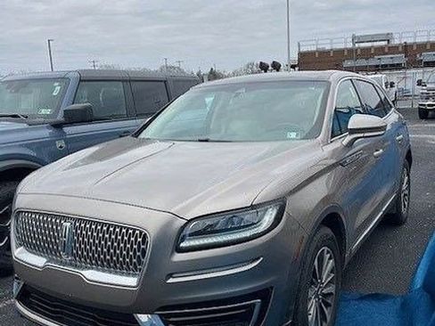 Certified 2019 Lincoln Nautilus Select image 1