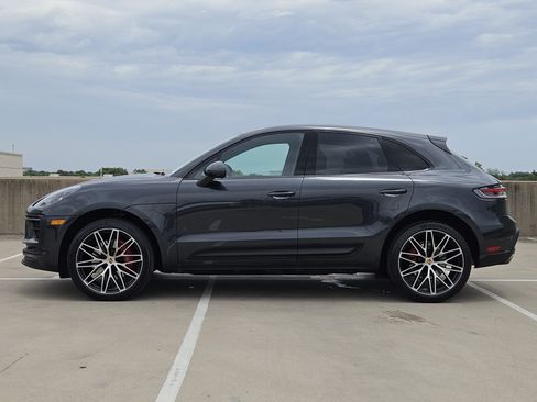 Certified 2023 Porsche Macan S AWD/4WD image 2