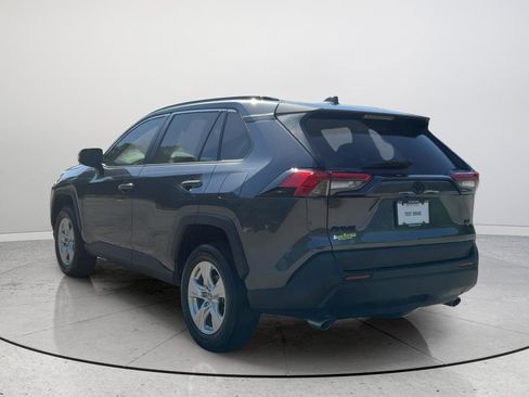 Used 2019 Toyota RAV4 XLE image 8