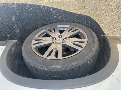 Used 2022 Honda Pilot Sport image 2
