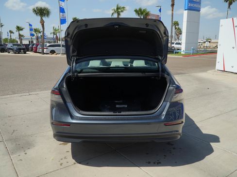 Used 2026 Honda Accord SE image 7