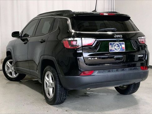 Used 2023 Jeep Compass Latitude AWD/4WD image 10