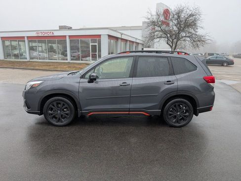 Used 2023 Subaru Forester Sport image 2