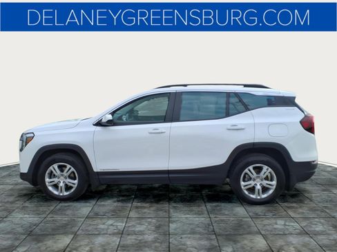 Used 2022 GMC Terrain SLE w/ Driver Convenience Package AWD/4WD image 6