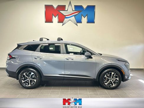 Used 2024 Kia Sportage EX AWD/4WD image 1