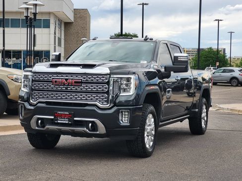 Used 2022 GMC Sierra 2500 Denali w/ Denali Ultimate Package AWD/4WD image 8