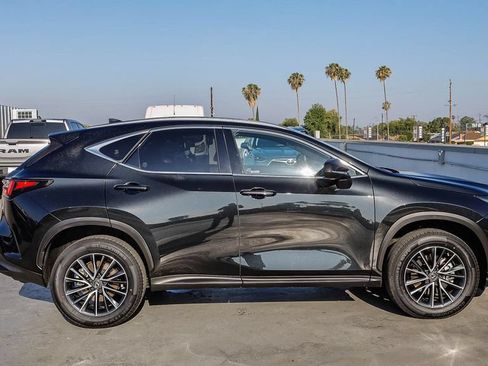 Used 2022 Lexus NX 350h AWD image 13