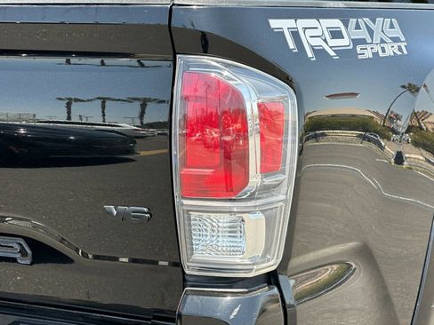 Used 2023 Toyota Tacoma TRD Sport w/ Advanced Technology Package AWD/4WD image 24