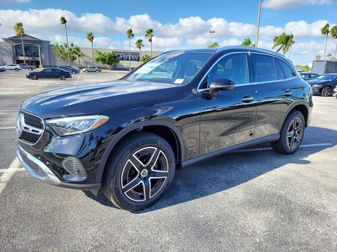 New 2026 Mercedes-Benz GLC 300 image 3