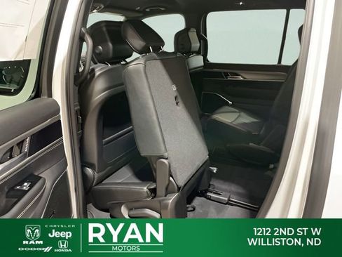 New 2026 Jeep Grand Wagoneer L Limited AWD/4WD image 68