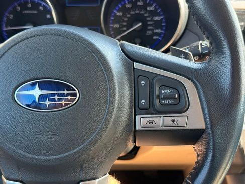 Used 2017 Subaru Outback 2.5i Limited AWD/4WD image 22