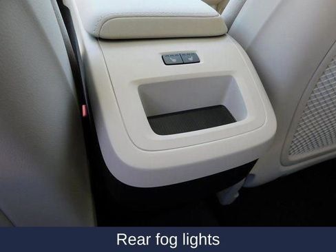 New 2025 Volvo XC60 B5 Plus w/ Protection Package Premier image 21