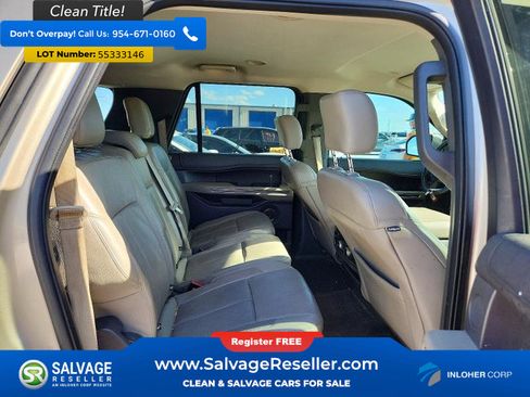 Used 2018 Ford Expedition Max XLT w/ Equipment Group 202A RWD image 15