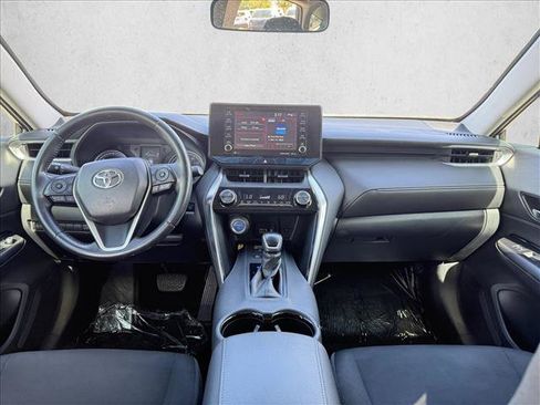 Used 2021 Toyota Venza LE w/ Carpet Mat Package (TMS) AWD/4WD image 14