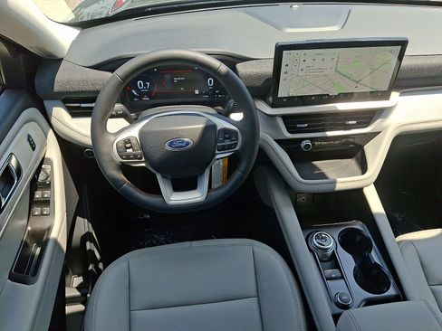 New 2026 Ford Explorer Active w/ Active Comfort Package AWD/4WD image 7