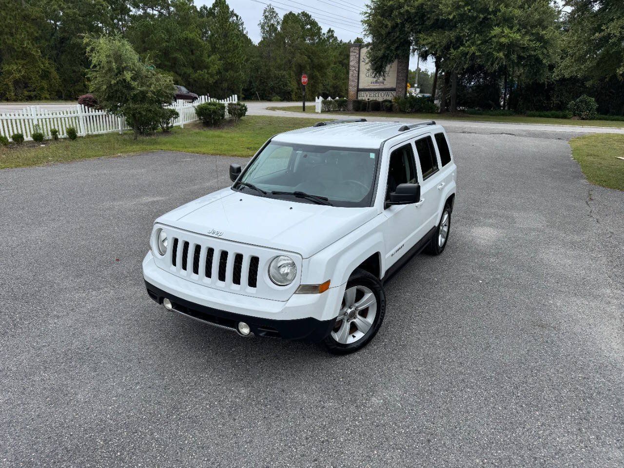 Used 2014 Jeep Patriot Limited FWD image 31