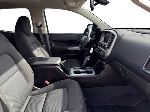Used 2022 Chevrolet Colorado LT image 17