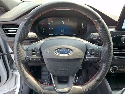 Used 2023 Ford Escape ST-Line Select AWD/4WD image 16