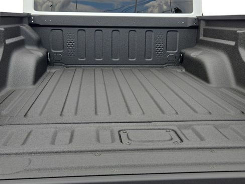 New 2025 Jeep Gladiator Sport image 28