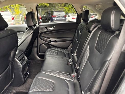 Used 2024 Ford Edge Titanium image 23