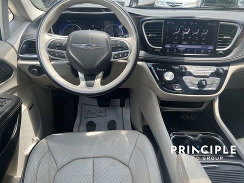 Used 2021 Chrysler Pacifica Limited w/ Premium & Safety Sphere Group AWD/4WD image 29