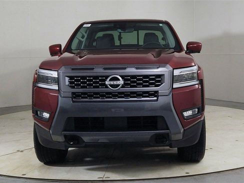 Used 2025 Nissan Frontier SL image 2