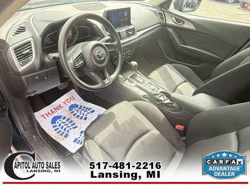 Used 2018 MAZDA MAZDA3 Sport image 11