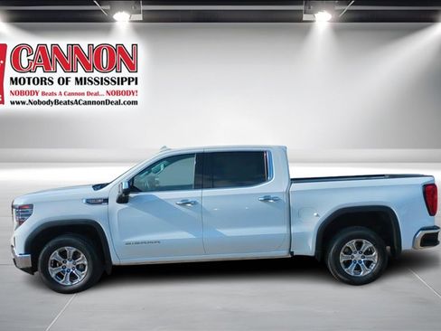 Used 2024 GMC Sierra 1500 SLT image 8