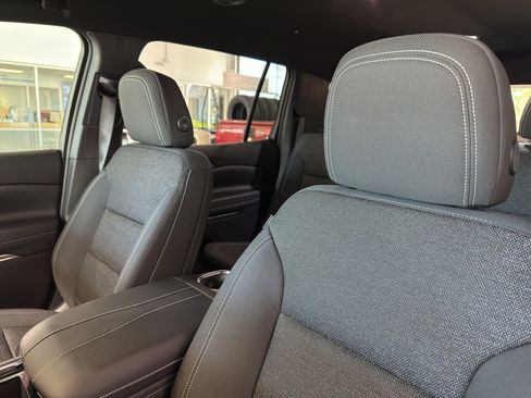 New 2026 Chevrolet Traverse LT w/ Midnight/Sport Edition image 4